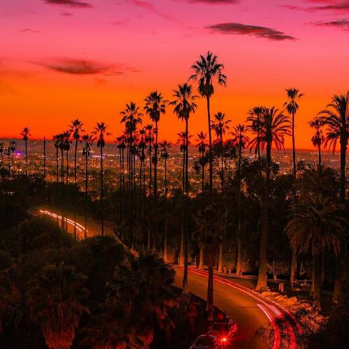 بذار همه برن فقط تو بمون نرو